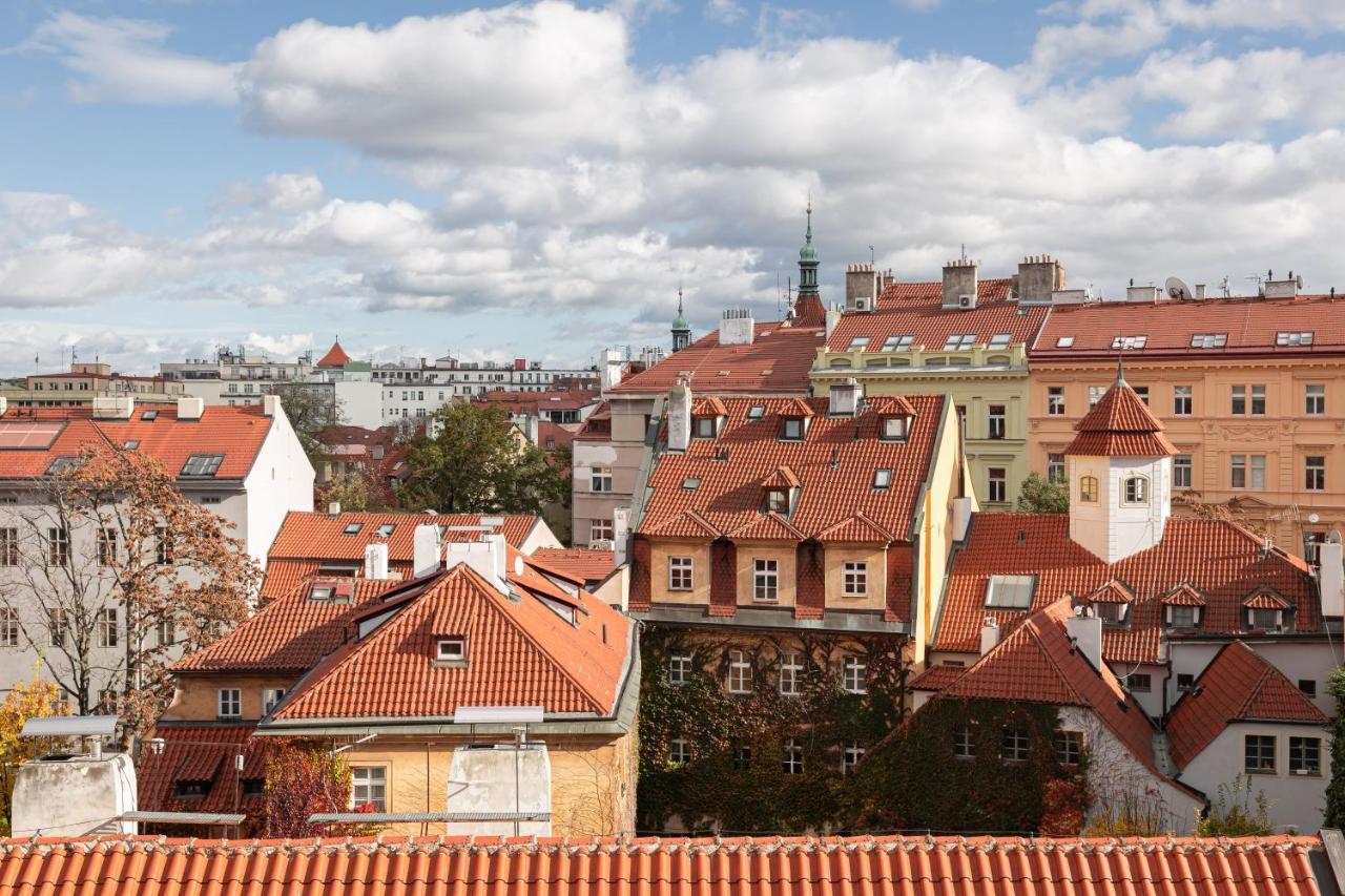 Allure & Praga